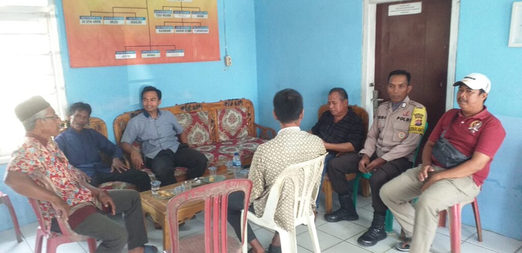 Polsek Carita Sharing Informasi Serta Dengarkan Keluhan Warga 1 WhatsApp Image 2023 08 25 at 09.37.35