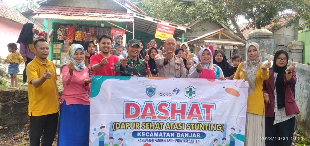 Kanit Binmas Polsek Banjar Hadiri Acara Program DASHAT di Kampung KB 3 WhatsApp Image 2023 10 31 at 19.33.44