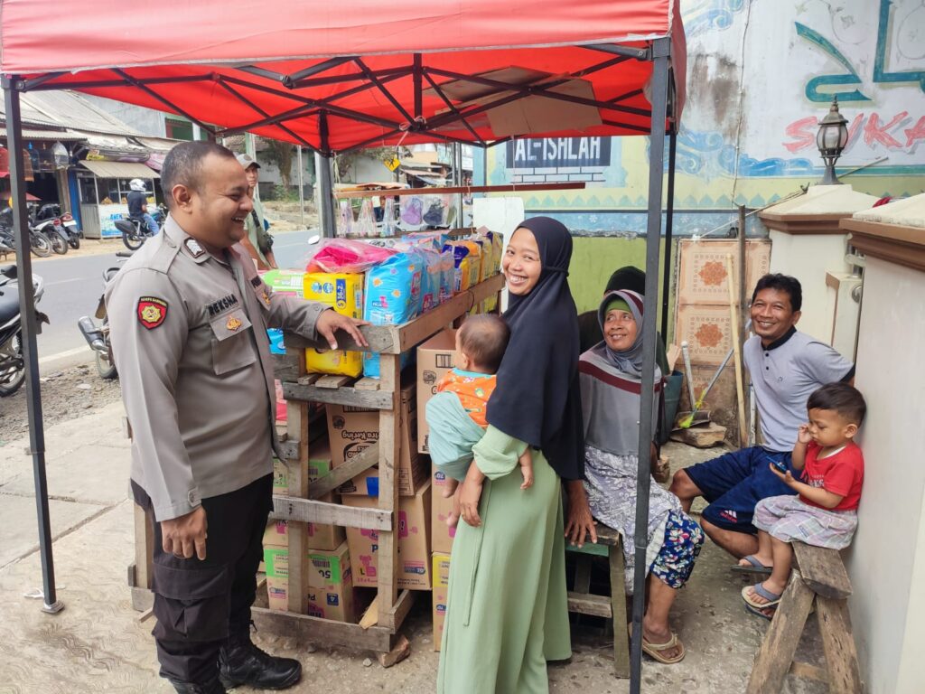 Polsek Cibaliung Terapkan Sambang Door to Door dalam Rangka 3K Polri 5 WhatsApp Image 2023 11 02 at 09.43.38