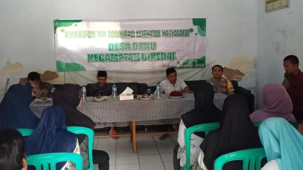 Bhabinkamtibmas Polsek Cikedal Hadiri Acara Penyuluhan dan Sosialisasi Kesehatan Masyarakat 9 WhatsApp Image 2023 11 04 at 19.39.35
