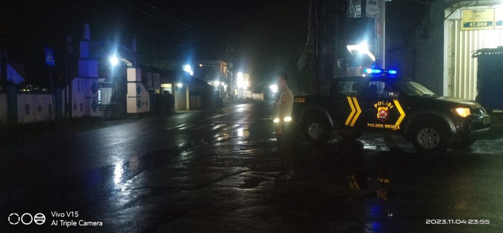 Polsek Menes Lakukan Patroli dan Himbauan Kamtibmas Untuk Antisipasi Balapan Liar 8 WhatsApp Image 2023 11 05 at 19.12.16