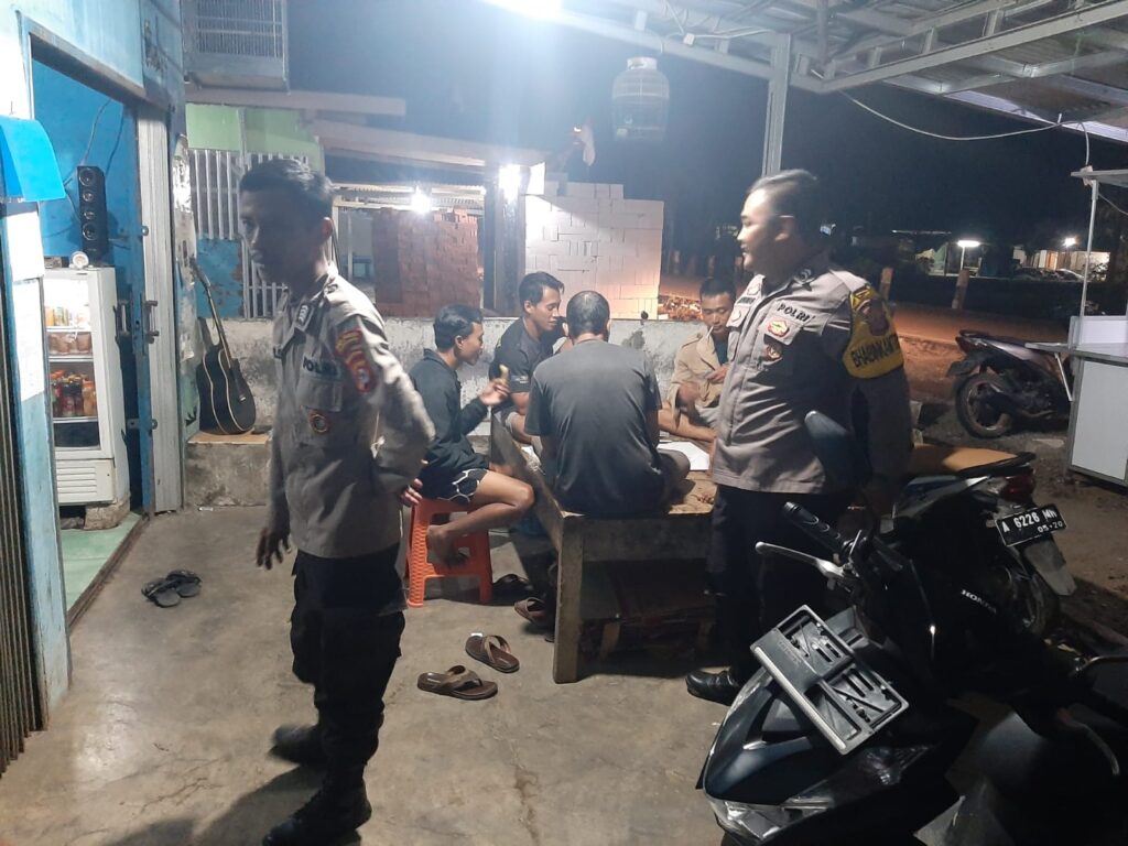 Jaga Kondusifitas Wilayah, Polsek Angsana laksanakan Patroli di Jam Rawan 10 WhatsApp Image 2023 11 05 at 19.15.40