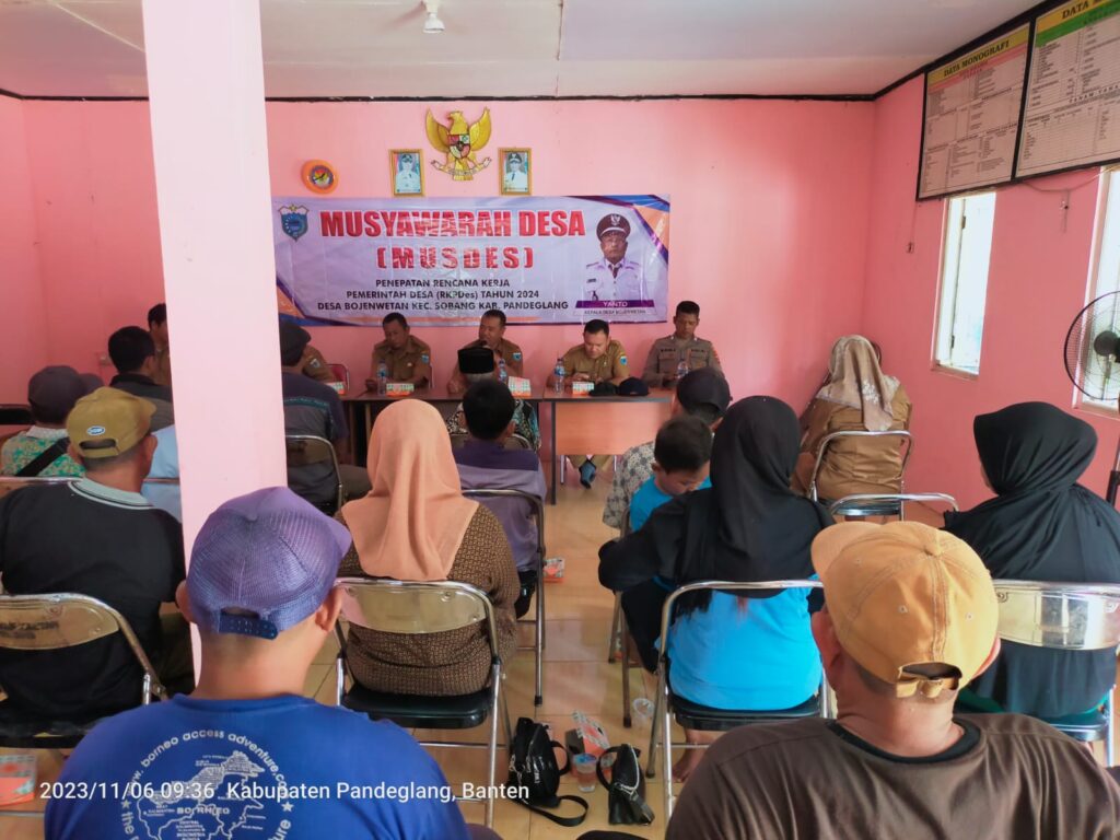 Bhabinkamtibmas Polsek Panimbang Hadiri Musyawarah Desa (Musdes) di Bojen Wetan 7 WhatsApp Image 2023 11 06 at 10.51.54