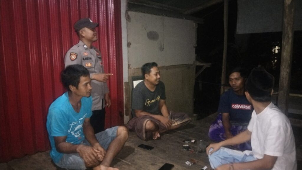Bhabinkamtibmas Polsek Cimanggu Ajak Tokoh Pemuda Jaga Kamtibmas 9 WhatsApp Image 2023 11 14 at 20.47.54