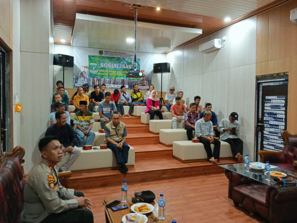 Kapolsek Carita Polres Pandeglang Menjadi Narasumber dalam Sosialisasi Kemitraan Pelestarian Tahura Banten 4 WhatsApp Image 2024 05 02 at 15.27.01