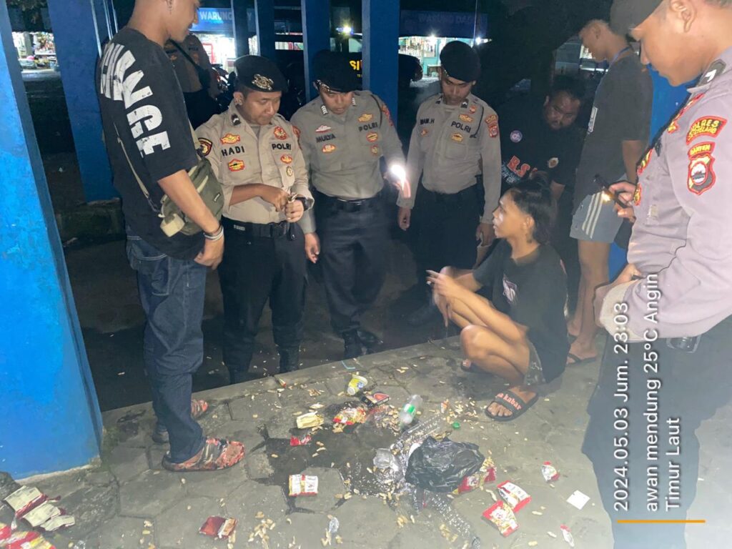 Sat Samapta Polres Pandeglang Gelar Patroli Perintis Presisi Bersama Tim Badak untuk Antisipasi Kejahatan dan Gangguan Kamtibmas 7 WhatsApp Image 2024 05 04 at 08.22.43