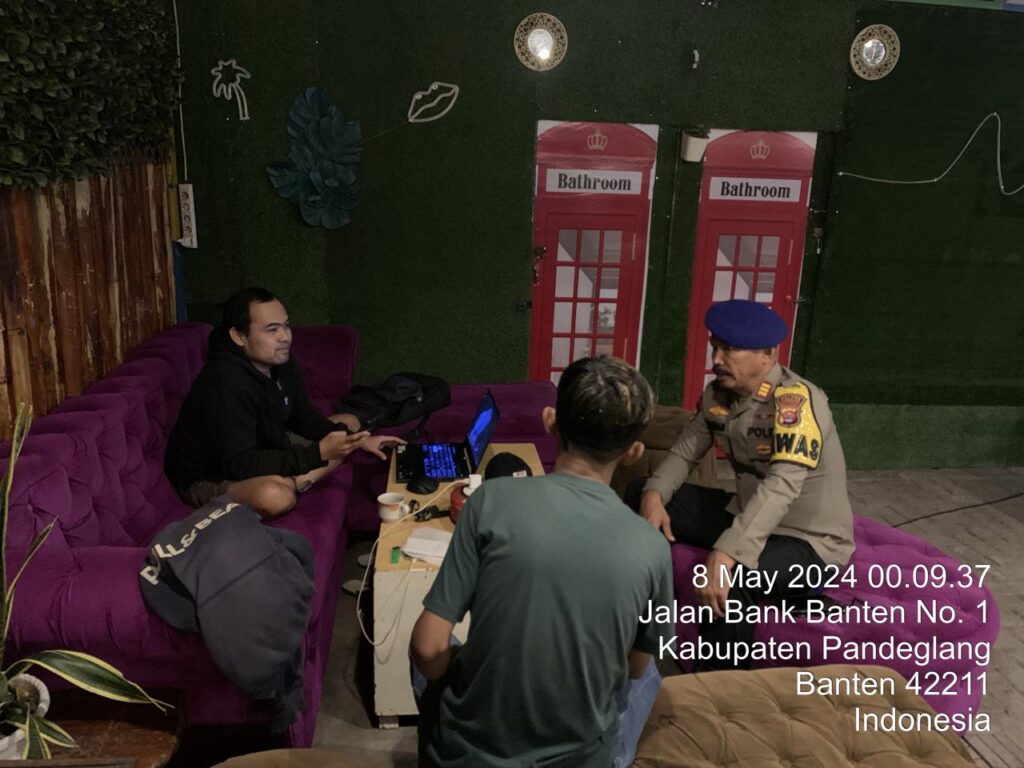Sat Samapta Polres Pandeglang Melakukan Patroli Mobiling di Wilayah Hukum Polres Pandeglang 2 WhatsApp Image 2024 05 08 at 05.59.44