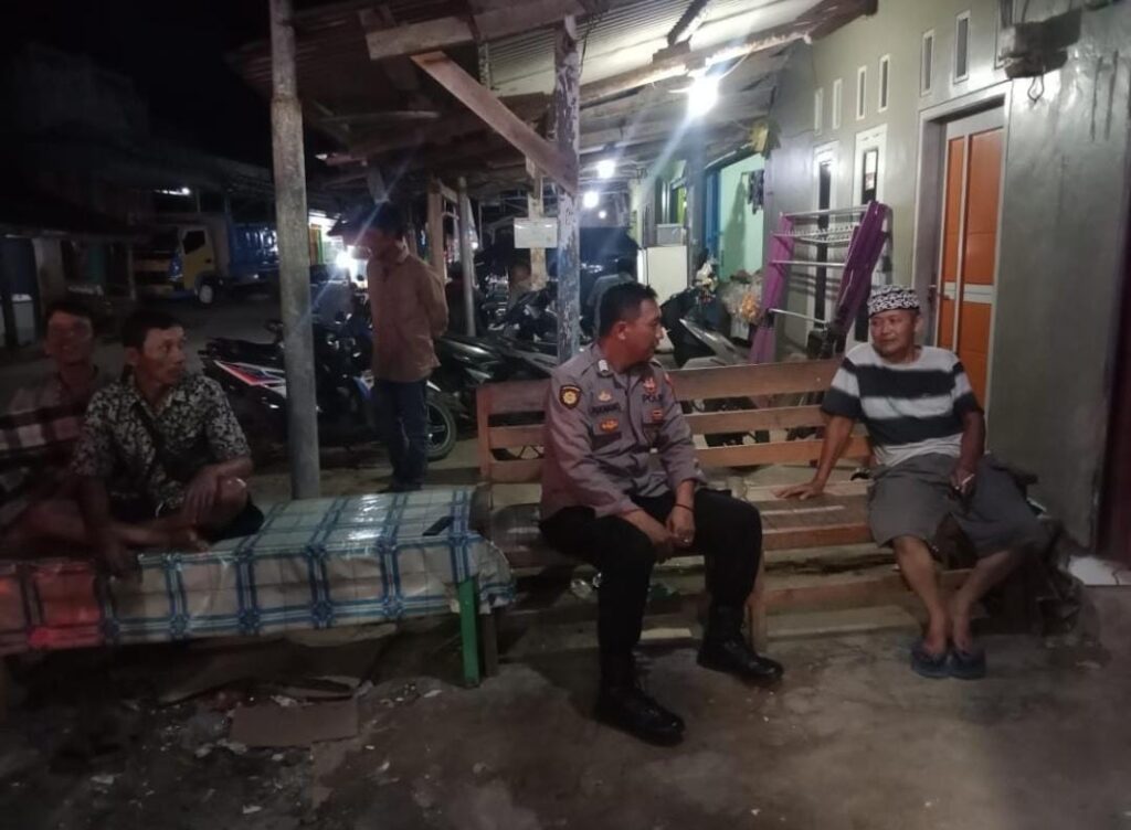 Polsek Panimbang Rutin Gelar Patroli KRYD untuk Ciptakan Situasi Kamtibmas yang Aman dan Kondusif 5 WhatsApp Image 2024 05 18 at 23.56.50
