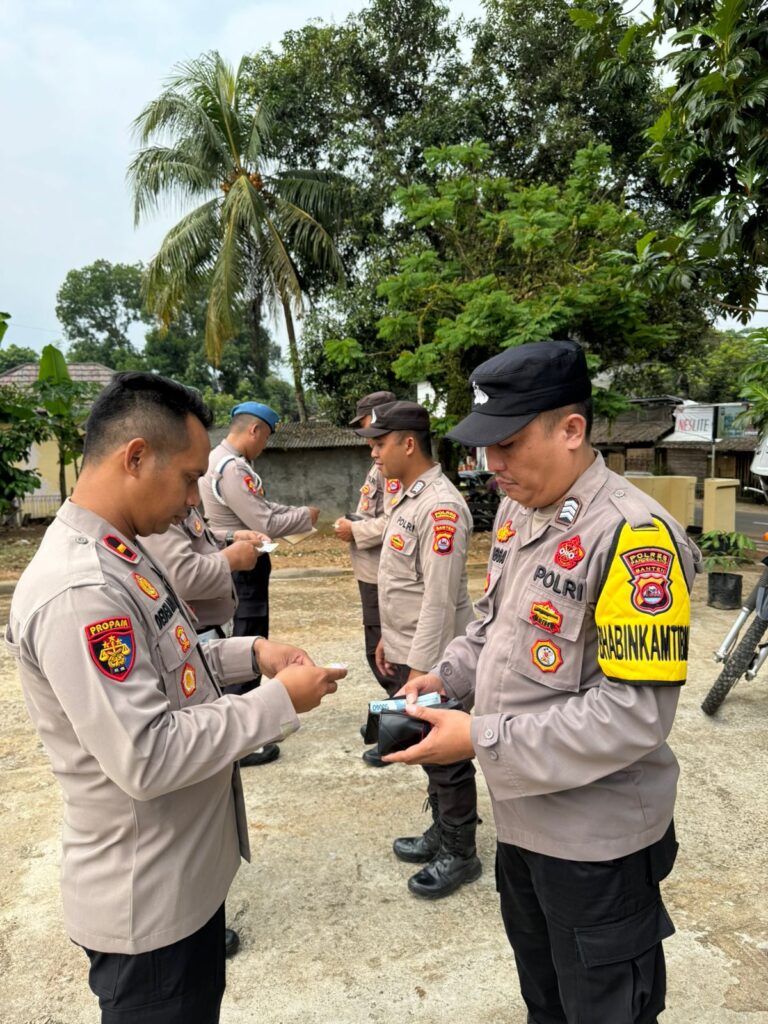 Kasipropam Polres Pandeglang Laksanakan Gaktibplin di Polsek Jiput 6 WhatsApp Image 2024 05 21 at 14.30.31