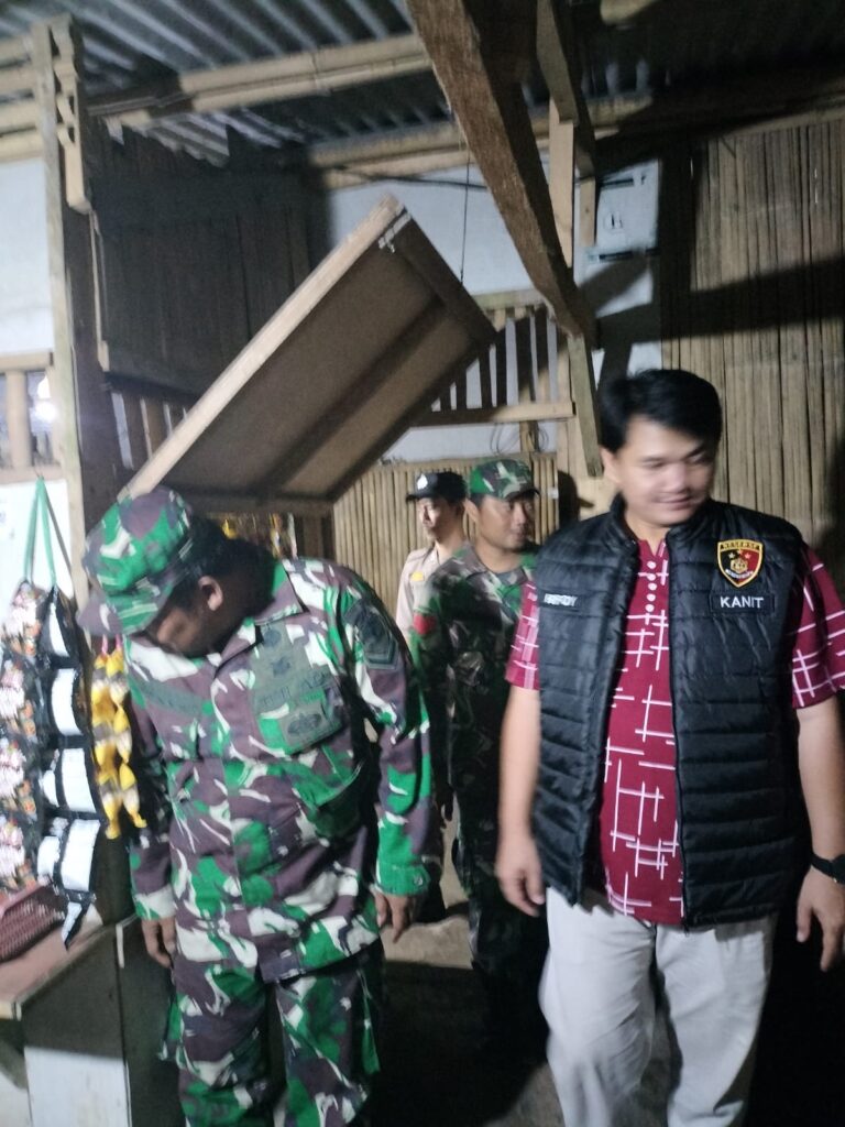 Polsek Bojong Polres Pandeglang Gelar Patroli Sinergitas Bersama Koramil Bojong 1 WhatsApp Image 2024 05 26 at 08.47.09