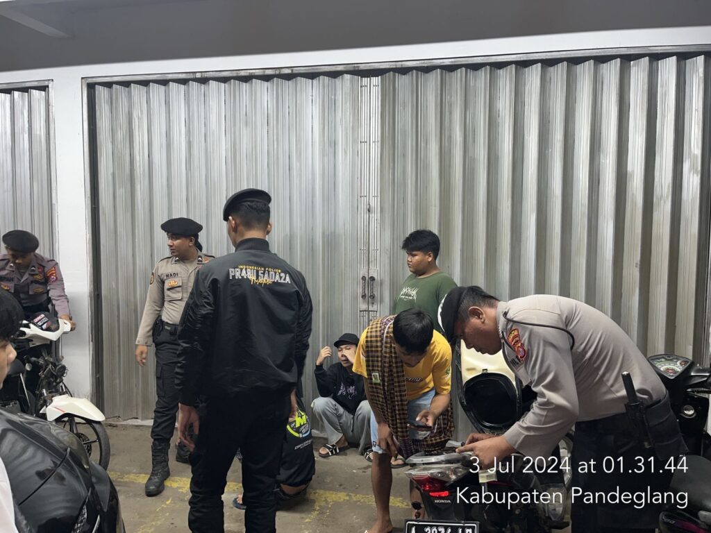 Personil Sat Samapta Polres Pandeglang Himbau Remaja untuk Menjauhi Narkoba dan Balap Liar 10 WhatsApp Image 2024 07 03 at 03.10.38