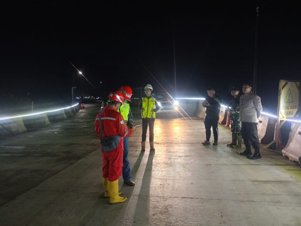 Polsek Bojong Polres Pandeglang Gelar Patroli Malam untuk Antisipasi Tindak Pidana C3 6 WhatsApp Image 2024 07 05 at 07.53.59