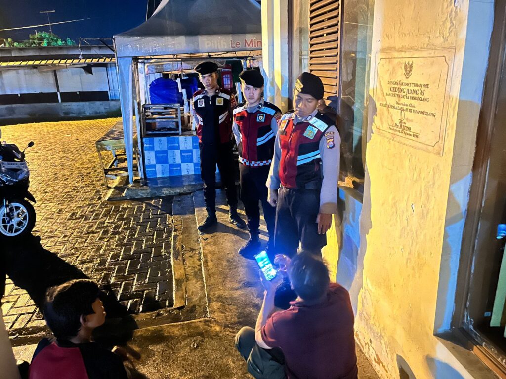 Sat Samapta Polres Pandeglang Berikan Edukasi kepada Remaja untuk Menjauhi Narkoba, Miras, dan Judi 10 WhatsApp Image 2024 07 18 at 04.35.05 1