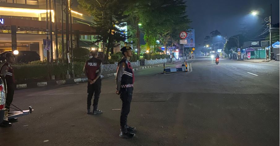 Sat Samapta Polres Pandeglang Gelar Patroli Malam untuk Cegah Aksi Balap Liar yang Meresahkan Masyarakat 1 pm 1