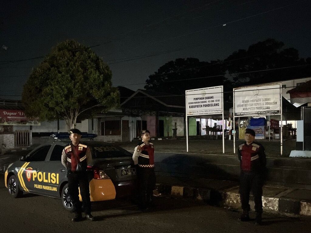 Sat Samapta Polres Pandeglang Gelar Pengamanan di Gedung Juang 45, Pastikan Kenyamanan Masyarakat saat Jam Istirahat 9 WhatsApp Image 2024 09 10 at 07.04.00 1