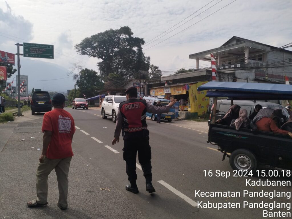 Sat Samapta Polres Pandeglang Gelar Pengaturan Lalu Lintas Selama Libur Panjang Akhir Pekan 2 WhatsApp Image 2024 09 16 at 17.43.51