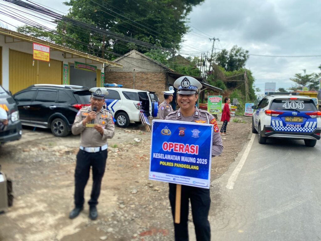 Hari Ke-9 Operasi Keselamatan 2025, Satlantas Polres Pandeglang Gelar Razia di Terminal Kadubanen 2 WhatsApp Image 2025 02 18 at 10.21.56