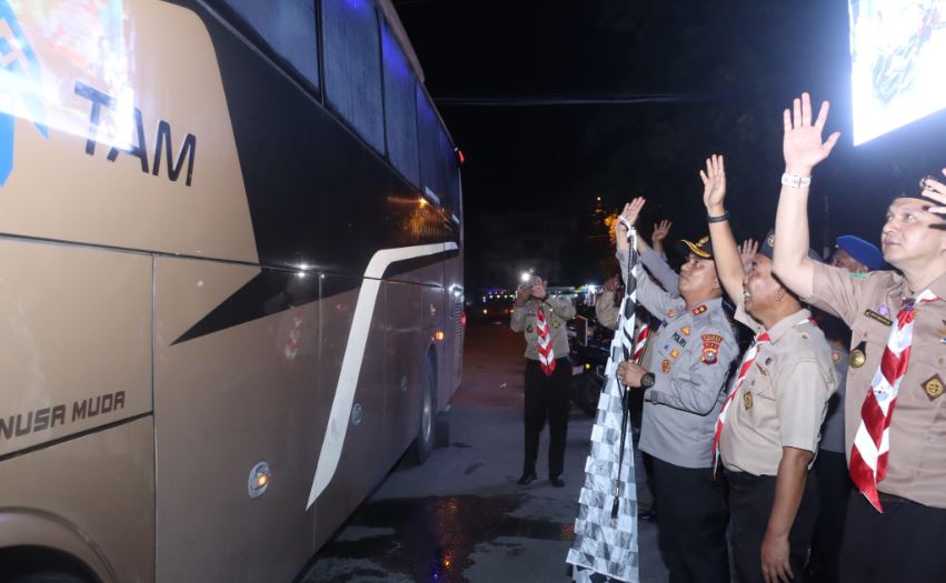 Sukseskan Upaya Menanggulangi Kebakaran, Kapolres Lepas Kontingen Ikuti Jambore Karhutla 2025 8 nmv